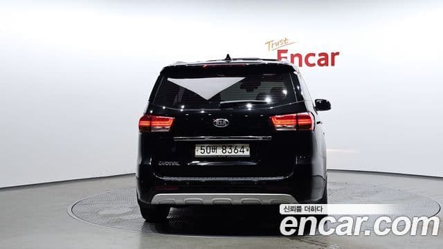 Kia All New Carnival Noblesse, 2015 4