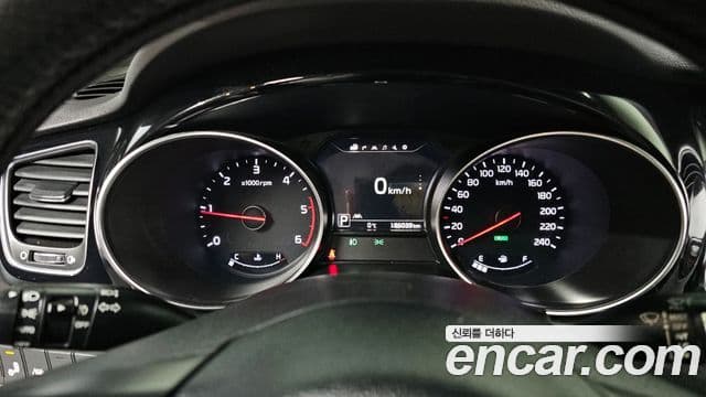 Kia All New Carnival Noblesse, 2015 8