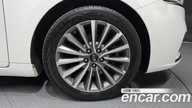 Kia All New K7 3.0 LPI Prestige (арендный автомобиль), 2016 все фото