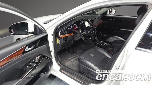 Kia All New K7 3.0 LPI Prestige (арендный автомобиль), 2016 10