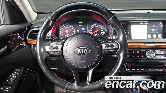 Kia All New K7 3.0 LPI Prestige (арендный автомобиль), 2016 14