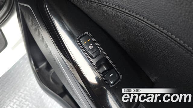 Kia All New K7 3.0 LPI Prestige (арендный автомобиль), 2016 19