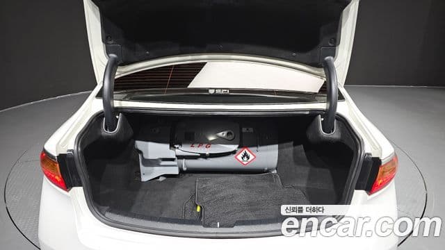 Kia All New K7 3.0 LPI Prestige (арендный автомобиль), 2016 20