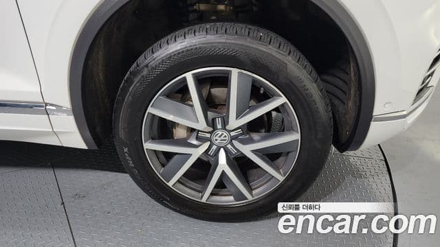 Volkswagen Touareg 3세대 Prestige, 2020 все фото