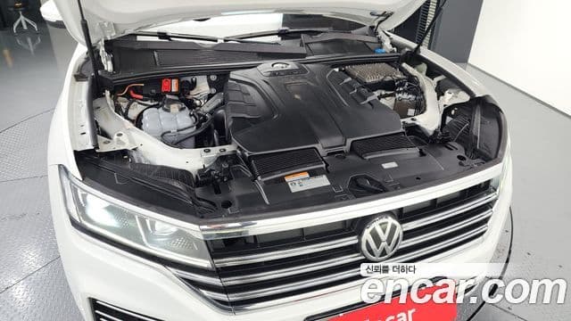 Volkswagen Touareg 3세대 Prestige, 2020 6