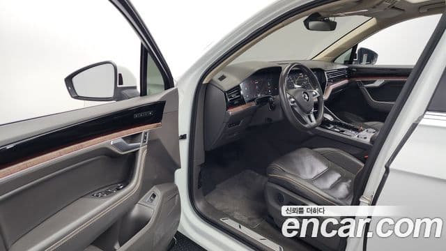 Volkswagen Touareg 3세대 Prestige, 2020 10