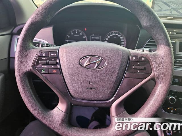 Hyundai LF Sonata Style, 2015 9