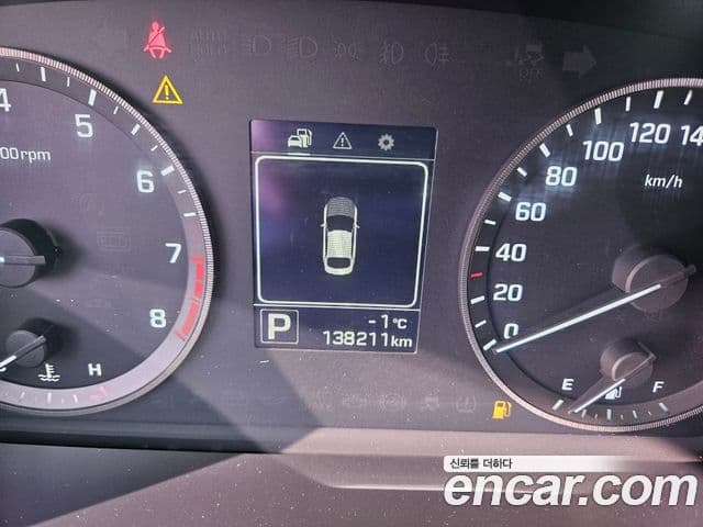 Hyundai LF Sonata Style, 2015 12