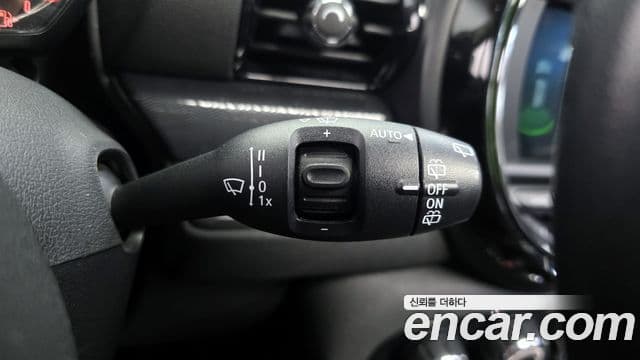 Mini Cooper D 클럽맨 2세대, 2019 19