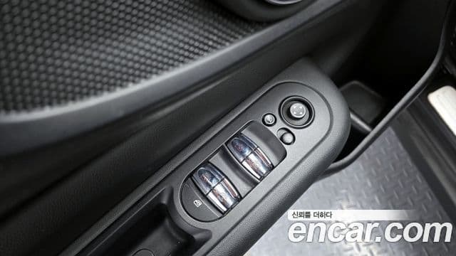 Mini Cooper D 클럽맨 2세대, 2019 20