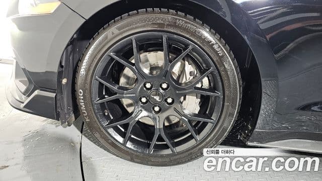 Ford Mustang купе, 2021 все фото