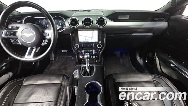 Ford Mustang купе, 2021 7