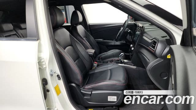 KG모빌리티(SsangYong) Berry New Tivoli R-PLUS белый, 2022 11