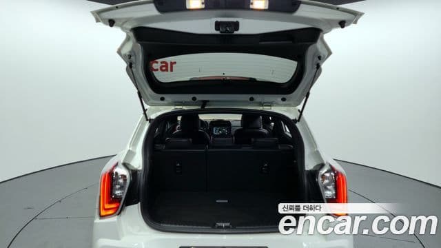 KG모빌리티(SsangYong) Berry New Tivoli R-PLUS белый, 2022 20