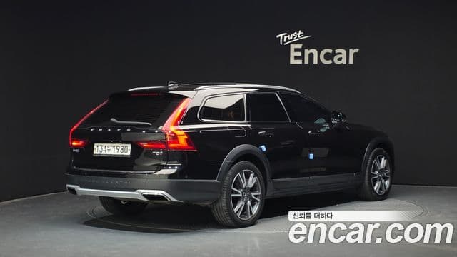 Volvo V90 Cross Country T5 Pro AWD, 2020 2