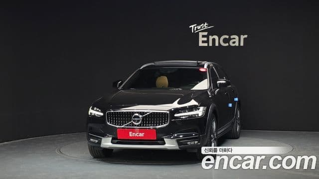 Volvo V90 Cross Country T5 Pro AWD, 2020 3