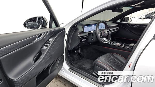 Genesis G80 (RG3) бензин 2.5 турбо 2WD, 2025 10
