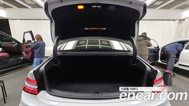 Genesis G80 (RG3) бензин 2.5 турбо 2WD, 2025 20