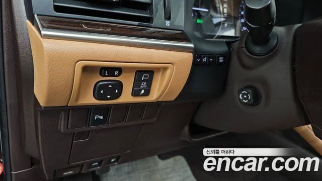 Lexus New ES300h XV60, 2017 13