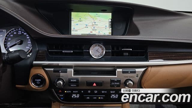 Lexus New ES300h XV60, 2017 14