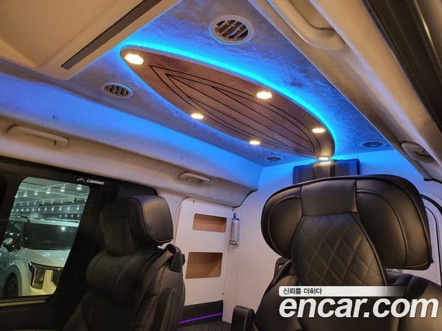 Hyundai Staria L3.5 кемпер, 2024 16