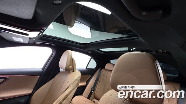 Mercedes-Benz E-класс W214 Avantgarde, 2025 18