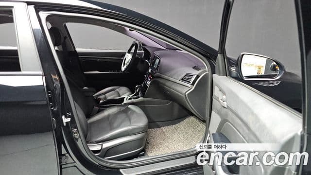 Hyundai Avante AD 1.6 GDI Smart, 2016 18