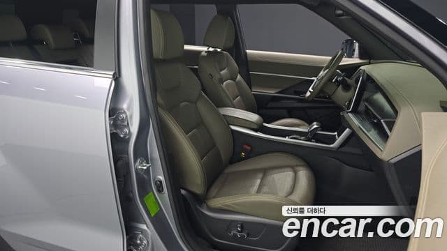 KG모빌리티(SsangYong) Torres T7, 2023 10