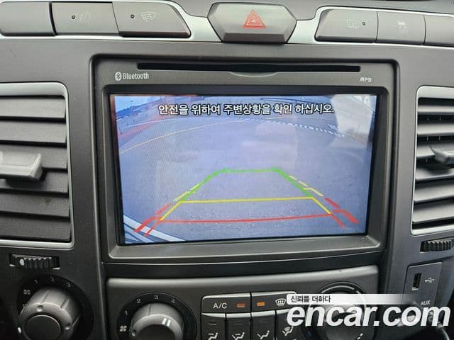 KG모빌리티(SsangYong) Korando 투리스모 4WD TX 11인승, 2017 14