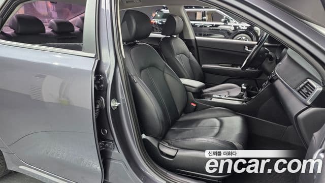 Kia K5 2세대 MX Prestige, 2017 10