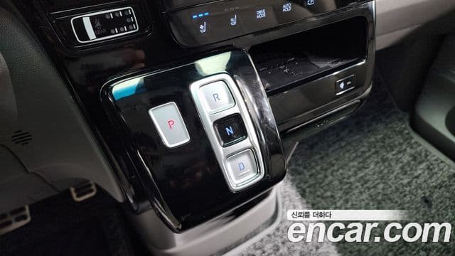 Hyundai Staria Inspiration, 2022 9
