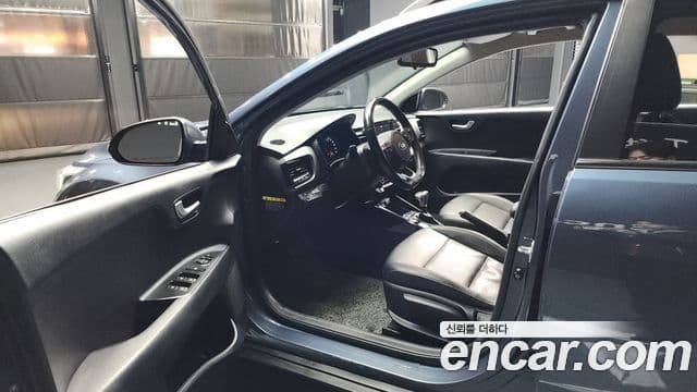 Kia Stonic Prestige, 2018 17