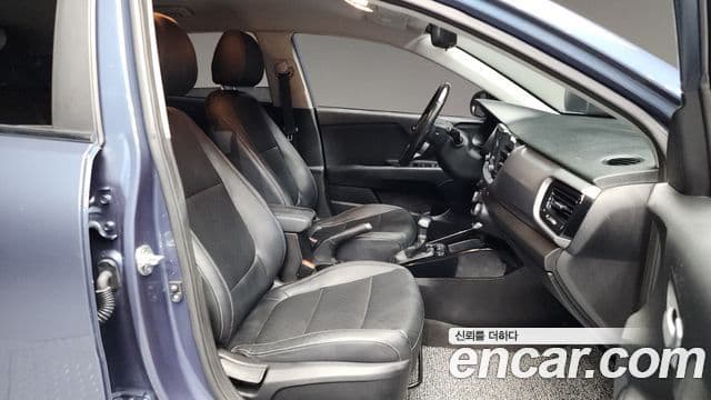 Kia Stonic Prestige, 2018 18