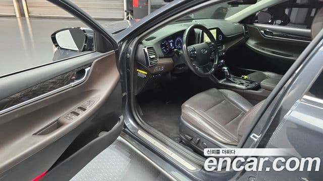 Hyundai Grandeur IG Premium, 2018 11