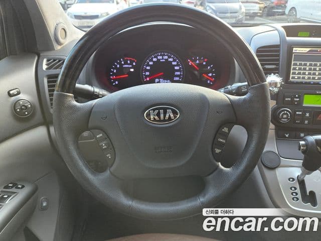 Kia Carnival R топовая версия, 2013 15