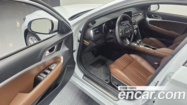 Genesis G70 Elite, 2019 17