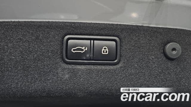 Genesis G70 Elite, 2019 18