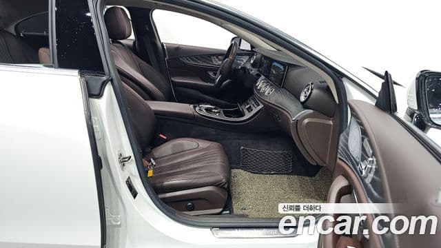 Mercedes-Benz CLS-класс C257 AMG Line, 2020 11