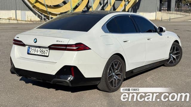 BMW 5시리즈 (G60) 523d xDrive M Sport, 2024 4