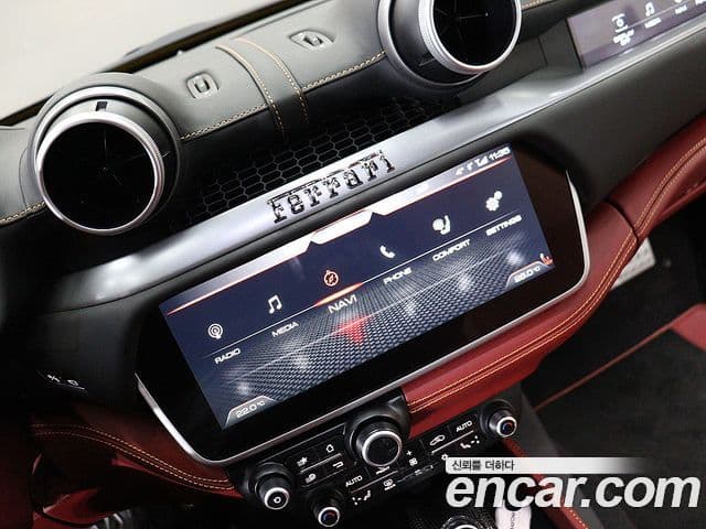 Ferrari 포르토피노 3.9 V8, 2019 4