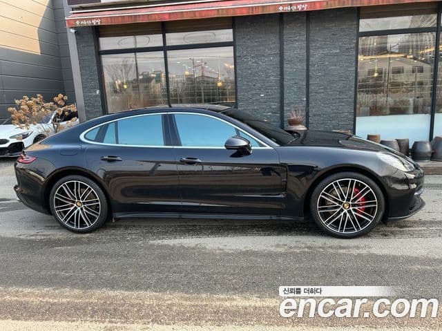 Porsche Panamera (971) 2.9 4S, 2018 9