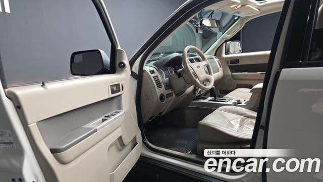 Ford Escape 2세대, 2012 10