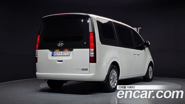 Hyundai Staria Modern, 2025 2