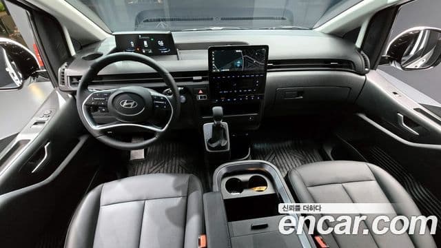 Hyundai Staria Modern, 2025 7