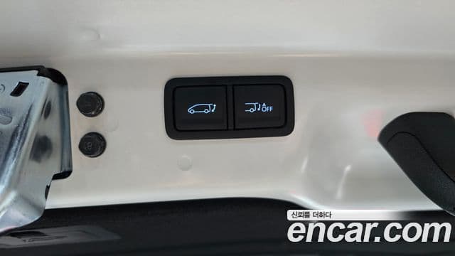 Hyundai Staria Modern, 2025 18