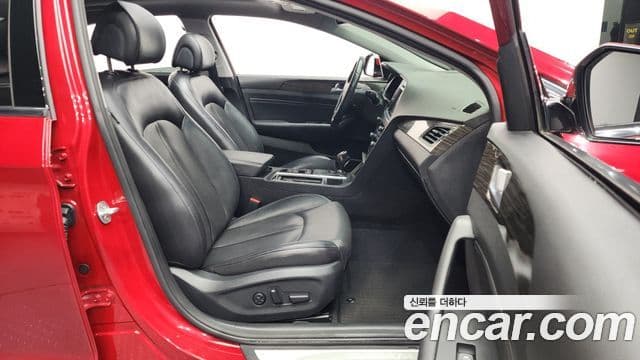 Hyundai LF Sonata Premium, 2015 11