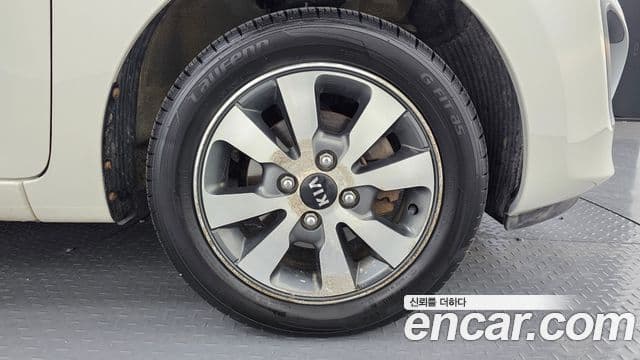 Kia All New Morning Deluxe Trendy, 2015 все фото