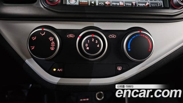 Kia All New Morning Deluxe Trendy, 2015 17