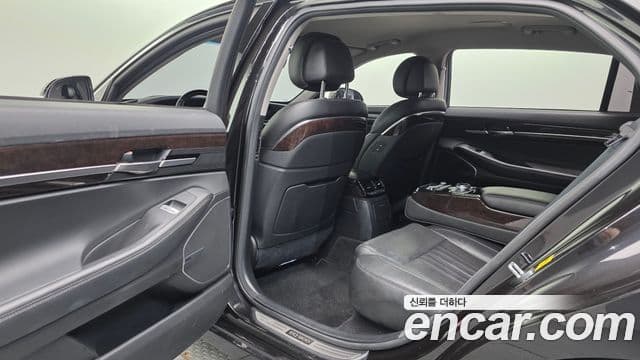 Genesis EQ900 Premium Luxury, 2018 17