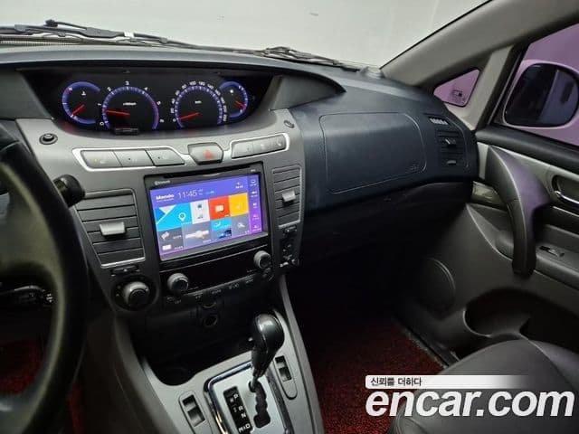 KG모빌리티(SsangYong) Korando 투리스모 4WD GT 9인승, 2015 10